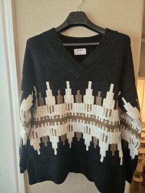 Old Navy Black V-Neck Sweater with Cream and Brown Geo Pattern